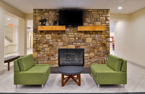 Blowing Rock Hotel | Holiday Inn Express Blowing Rock South by IHG