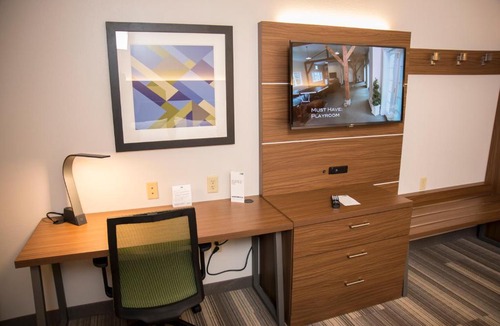 Lexington Hotel | Holiday Inn Express Hotel & Suites Lexington-Downtown University by IHG