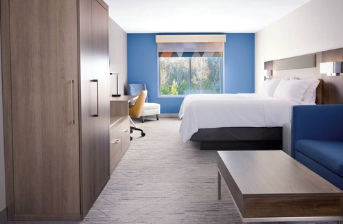 Downtown Knoxville Hotel | Holiday Inn Express Knoxville Downtown by IHG
