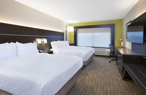 Parkersburg Hotel | Holiday Inn Express & Suites Parkersburg East by IHG