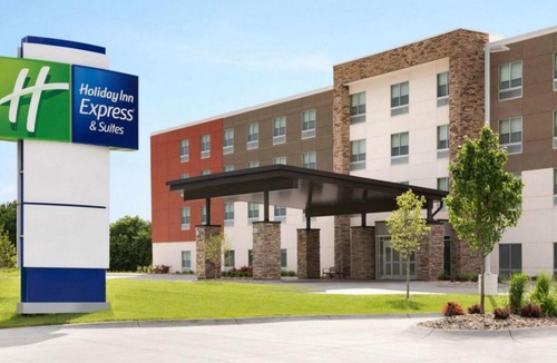Dry Ridge Hotel | Holiday Inn Express & Suites Dry Ridge by IHG