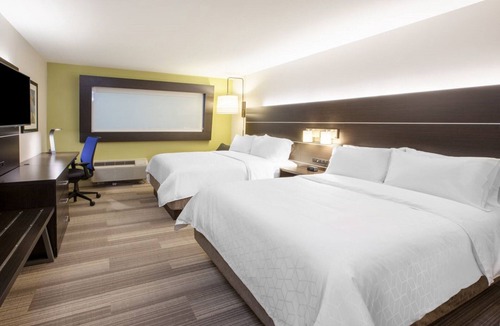 Asheville Hotel | Holiday Inn Express & Suites Asheville Downtown by IHG
