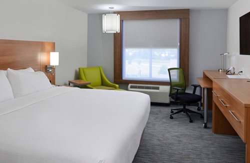 Lexington Hotel | Holiday Inn Express & Suites Lexington Midtown - I-75 by IHG