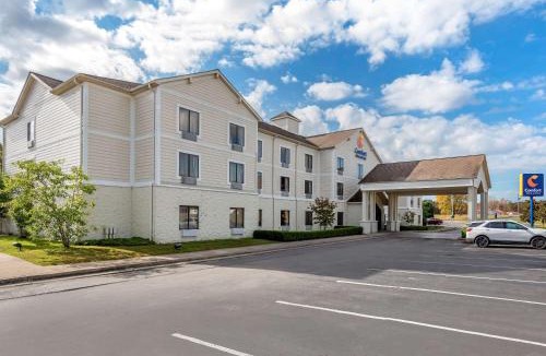 Farmers Hotel | Holiday Inn Express & Suites Morehead by IHG