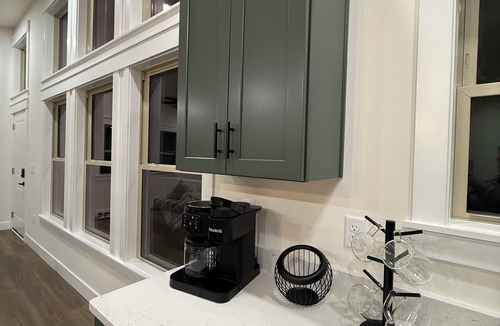 Stanton House | Hollerwood Luxury Cabin with 2 King Suites
