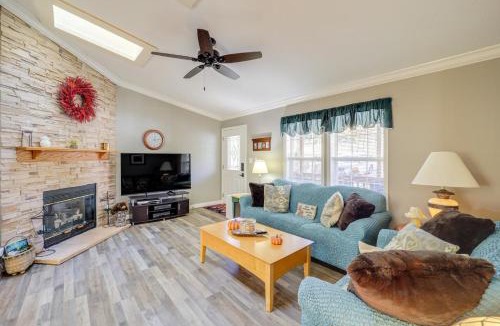 Charter Hills House | Home w/Game Room, Hot Tub & Jacuzzi!