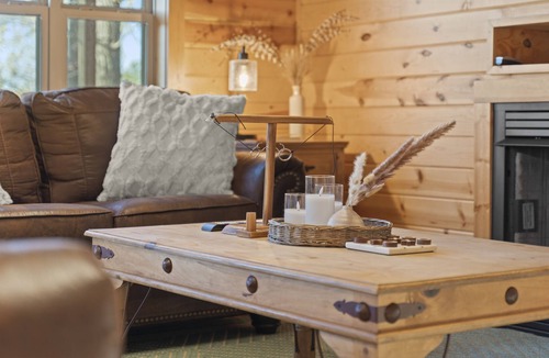 Jasper Cabin | Hot Tub-A-Frame Cabin-Fire Pit-Mountain Views