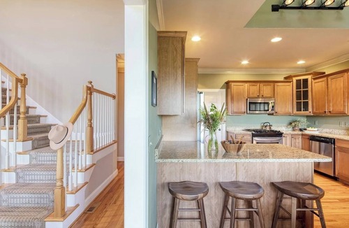 Swannanoa House | Hot Tub, Deck w/Breathtaking Mountain Views