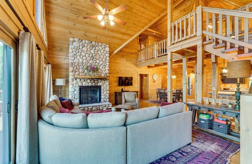 Vein Mountain Cabin | Hot Tub, Game Room! Group-Friendly Nebo Cabin