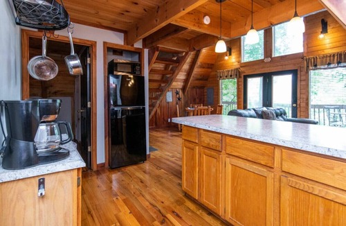 Stanton Ski Chalet | Hot Tub - Haven at the Red - Red River Gorge, KY