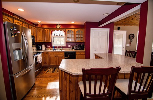 Swanton House | Hot Tub Lakehouse! Game Room + Fire Pit! Walk to Lake! 5 Min to Wisp!