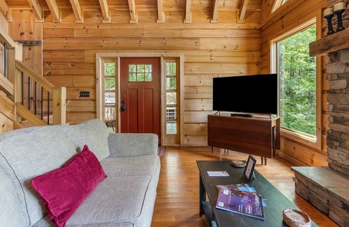 Rogers Cabin | Hot Tub | Pet Friendly | WiFi - Cliffview Resort - Luxury Cabin in Red River Gorge, Kentucky!