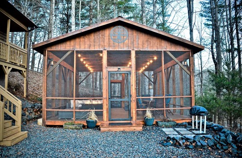 Todd Cabin | Hot Tub, Views, Romantic Outdoor Lounge Area