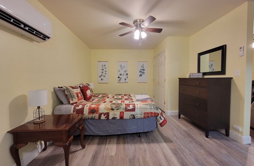 Stanton Cottage | Hot Tub & WiFi - Mimi's Hideaway - Budget-Friendly Escape in Red River Gorge, Kentucky!