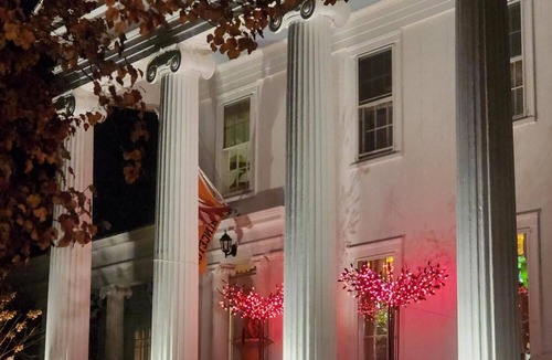 Mystic Bed & Breakfast | House of 1833 Bed & Breakfast & Gardens