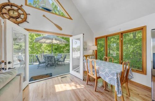 Huddleston House | Hudson Haven