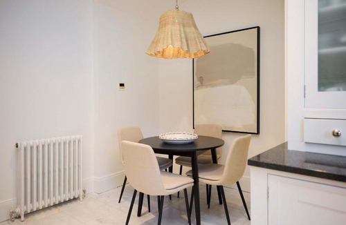 Hyde Park Apartment | Hyde Park Square Classic