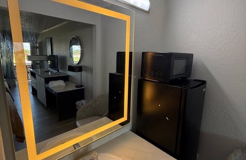 Johnson City Hotel | I-26 Inn
