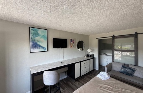 Johnson City Hotel | I-26 Inn