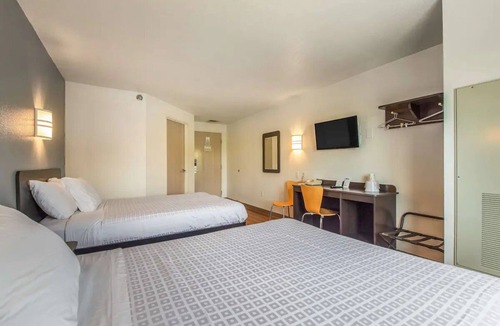 Knoxville Hotel | Ideal Stop Near Knoxville’s Top Spots – Budget-Friendly Comfort | 3 Units