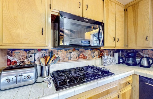 Crestline Cabin | Idyllic Cabin in the Woods: Cozy Crestline Retreat