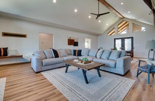Williamstown House | Idyllic Williamstown Retreat with Hot Tub and Pool!