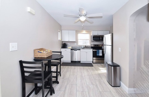 Blue Ash House | In the Heart of Blue Ash- close to Kenwood Mall