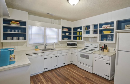 Johnson City House | In the Heart of Johnson City -less than 1 mile from ETSU