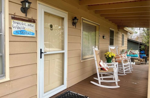 Blowing Rock Cottage | In Town Blowing Rock - Country Club Neighborhood - Charming Rustic Mtn Cottage!