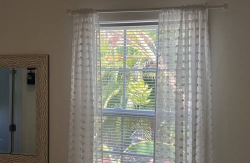 Uptown - Upper Duval House | Island Paradise 2BR House Pool, 1/2 Block to Duval