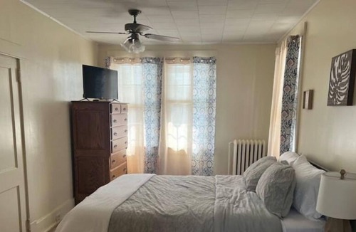 Cumberland House | Johnson Heights Getaway