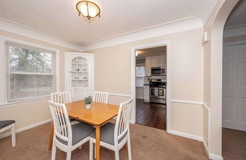 Roselawn Finance Condo | Kenwood Keys Suites for 12!