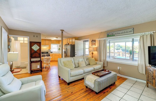 Lynn Garden House | Kingsport 'Boone Lake Hideaway' w/Deck & Views!