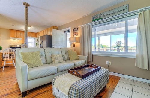 Lynn Garden House | Kingsport 'Boone Lake Hideaway' w/Deck & Views!