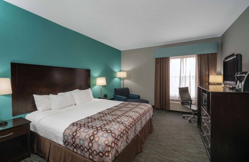 Knoxville Hotel | La Quinta Inn & Suites by Wyndham Knoxville East