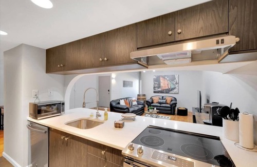 La Grange Apartment | Lagrange Loft - Small Town USA - Bourbon Trail