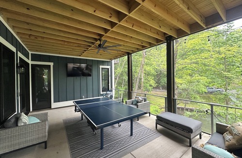 Lake Lure House | Lake Lure Luxury Rental: 5 Bedrooms, 4.5 baths, sleeps 14, on lake w/game room