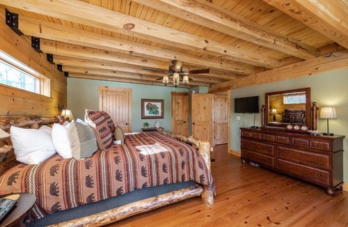 Swanton House | Lake N Logs