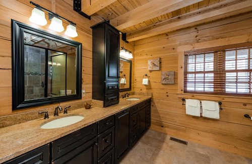 Swanton House | Lake N Logs