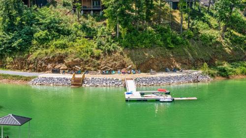 Sevierville House | Lake View Serenity - Indoor Pool - Arcade - Lake