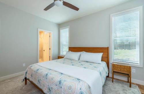 Black Mountain House | Lake Walk Cottage