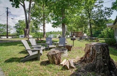 Dandridge House | Lakefront Cabin in Dandridge w/Fire Pit & Grill!