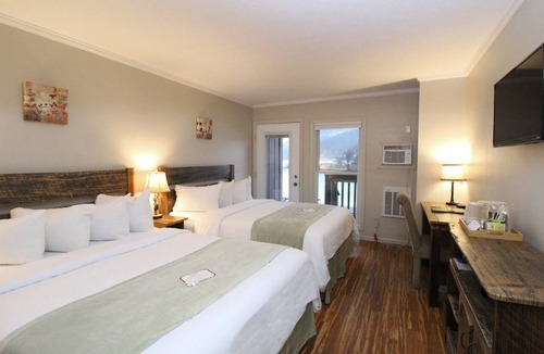 McHenry Hotel | LakeFront Lodge
