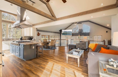 Swanton House | Lakefront, Pet Friendly w Firepit in Quiet Cove