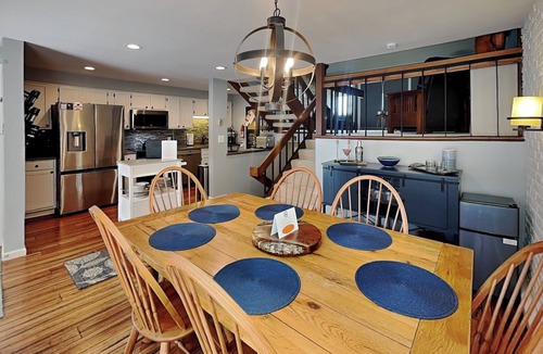 Thayerville House | Lakeview Retreat | Lakefront w. Amazing Views, Boat Slip
