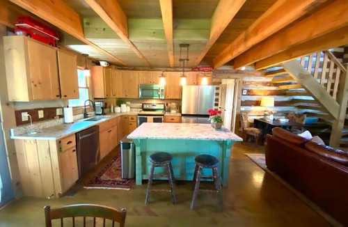 Todd Cabin | Lallybroch In The Mountains