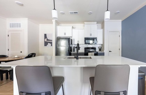 Asheville Apartment | Landing | Beautiful 1BD, Clubhouse, Gym
