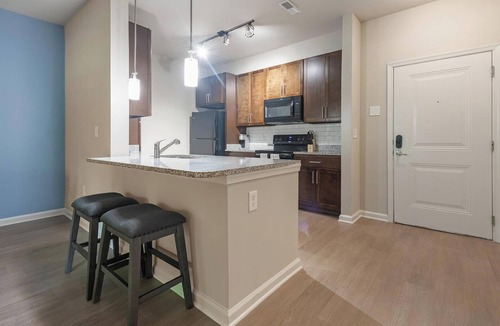 Manassas Park Apartment | Landing | Beautiful 1BD, Pool, Gym