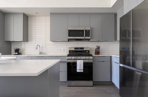 Rhodes Ranch Apartment | Landing | Beautiful 2BD, Pool, Gym