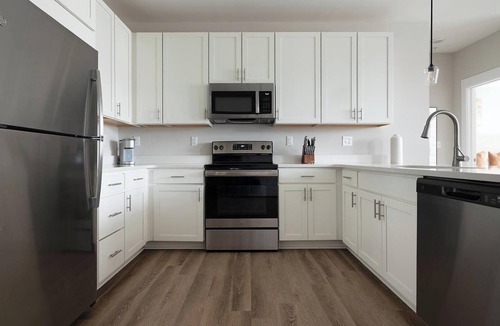 Hickory Apartment | Landing | Chic 2BD, Clubhouse, Yoga Studio